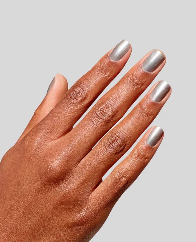 RD25_eCommerce_2025_JPG_a_silver_of_a_sec_rd0030_mani_2000x2477_8a125231-f72f-4c57-a0ec-ee4e61d9725d